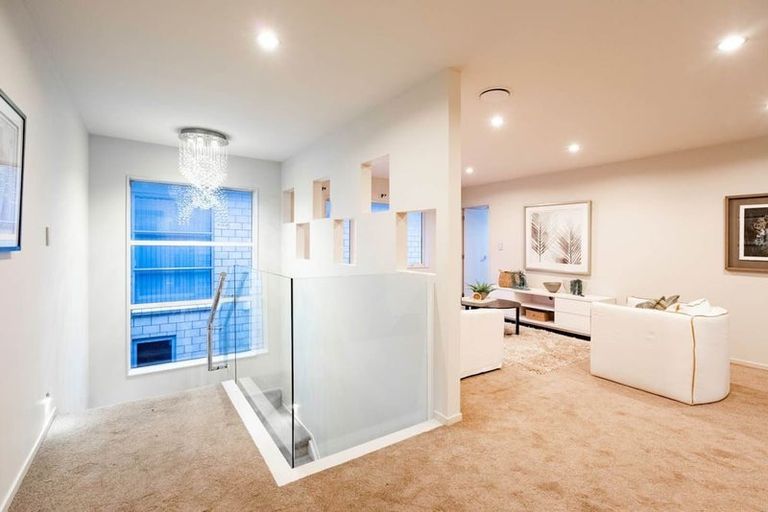 Photo of property in 22 Ballindrait Drive, Flat Bush, Auckland, 2019