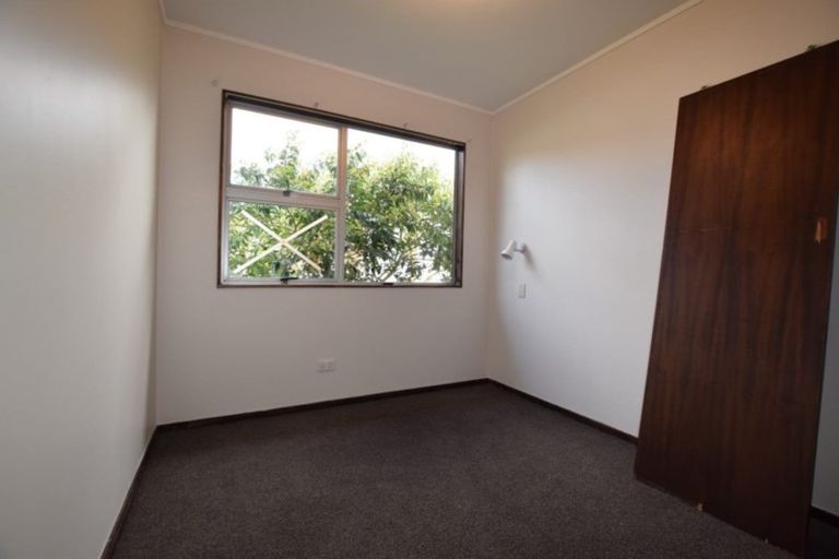Photo of property in 62 Royal Road, Massey, Auckland, 0614