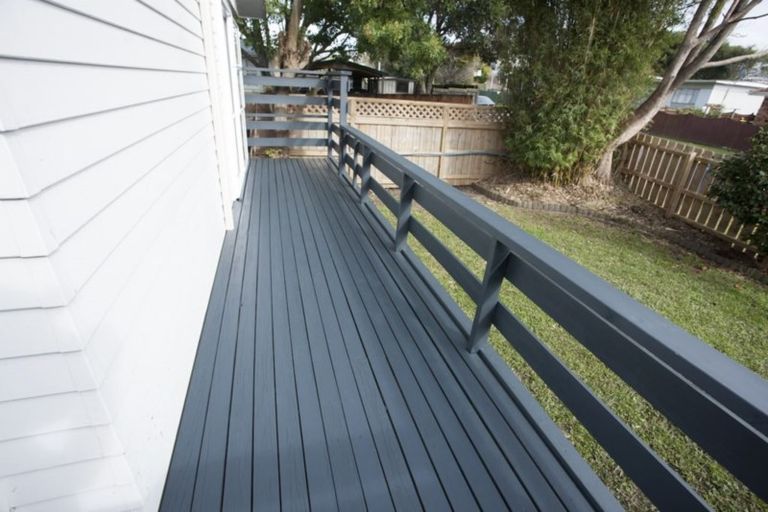 Photo of property in 1/6 Lingfield Street, Glenfield, Auckland, 0629