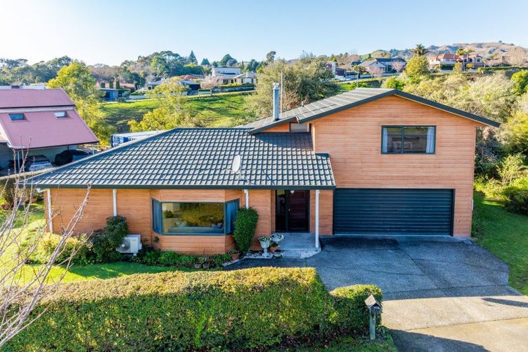 Photo of property in 35 Selwyn Road, Havelock North, 4130