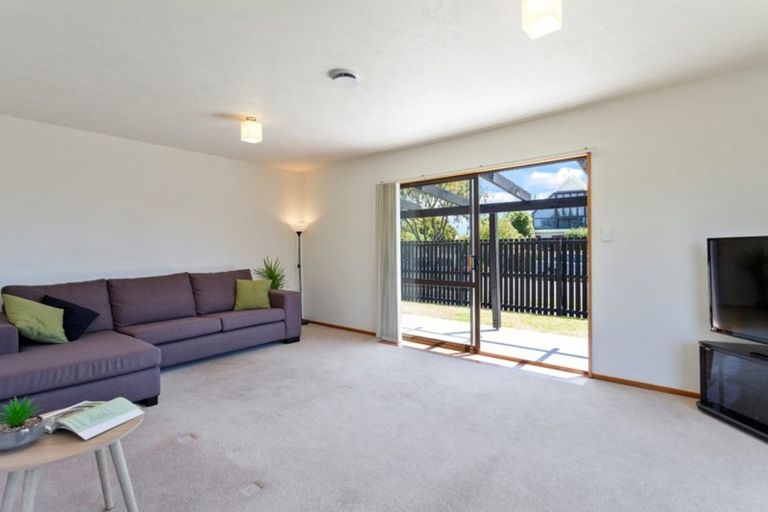 Photo of property in 14 Arkwright Place, Halswell, Christchurch, 8025