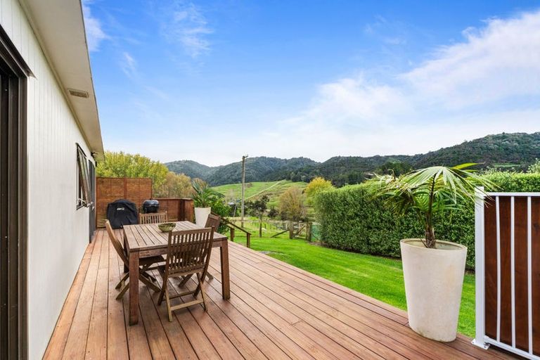 Photo of property in 316 Mountain Road, Maungaturoto, 0587