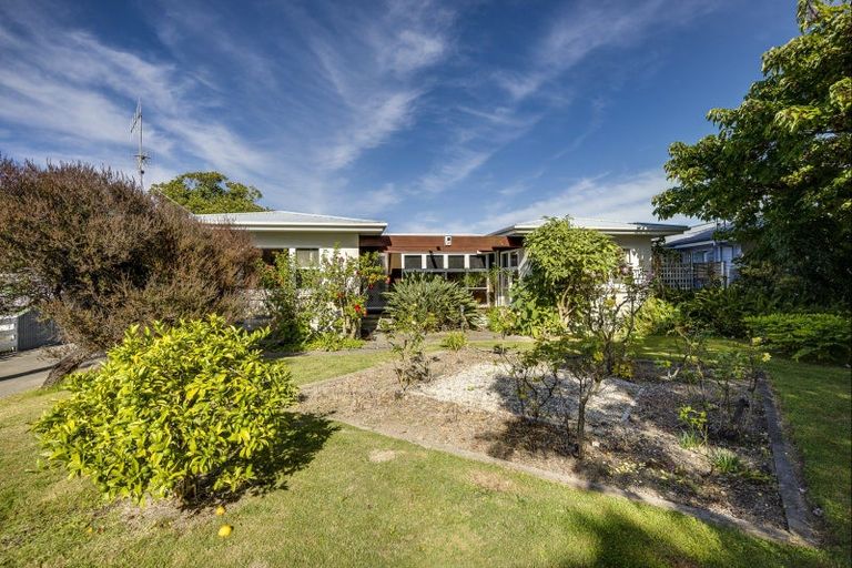 Photo of property in 4 Veronica Avenue, Marewa, Napier, 4110