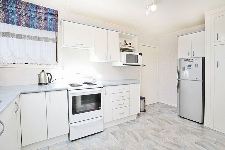Photo of property in 74 Helmsdale Street, Waverley, Invercargill, 9810