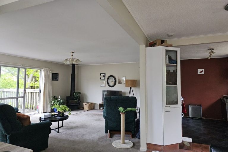 Photo of property in 50 Postgate Drive, Whitby, Porirua, 5024