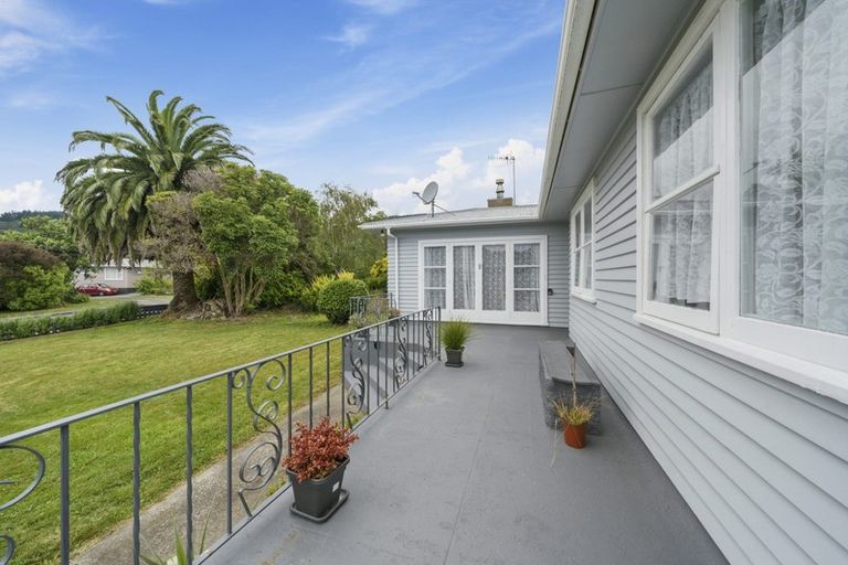 Photo of property in 34 Kaitawa Crescent, Paraparaumu, 5032