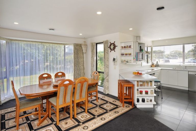 Photo of property in 19 Saint Pauls Place, Burwood, Christchurch, 8083