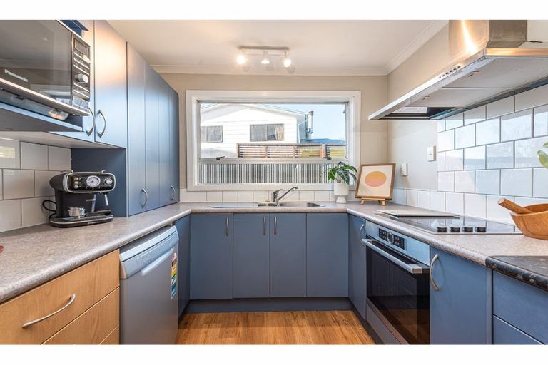 Photo of property in 26 Gibbs Drive, Woodend, 7610