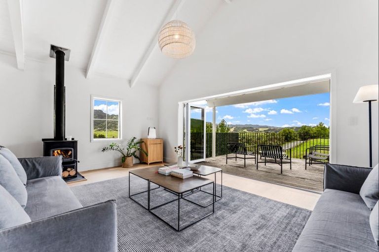 Photo of property in 395a Matakana Valley Road, Matakana, Warkworth, 0985