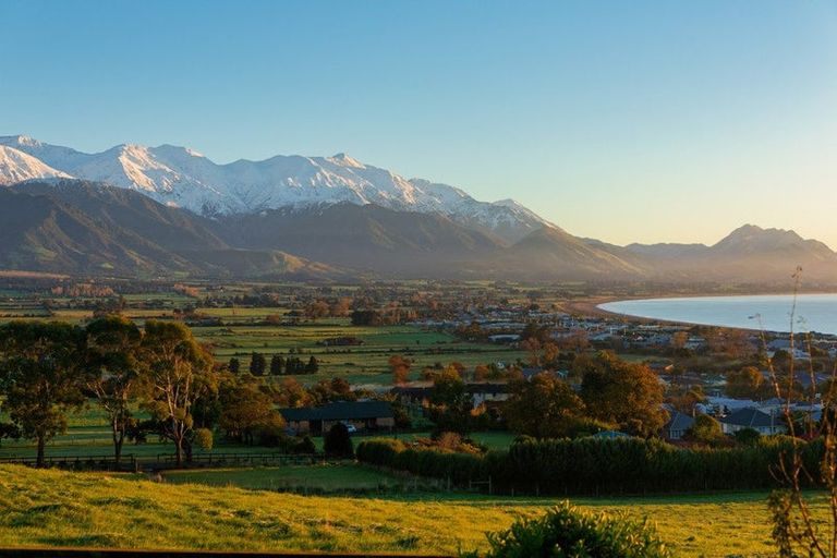 Photo of property in 17 Shearwater Drive, Kaikoura, 7300