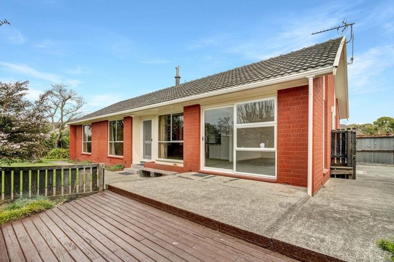 Photo of property in 95 Oakhampton Street, Hornby, Christchurch, 8042