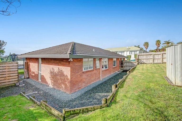 Photo of property in 9 Jean Place, Stanmore Bay, Whangaparaoa, 0932