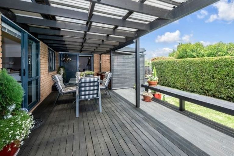 Photo of property in 201 Kilkenny Drive, East Tamaki Heights, Auckland, 2016