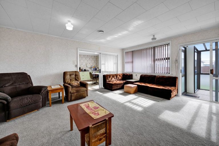 Photo of property in 27 Pacey Avenue, Hawera, 4610