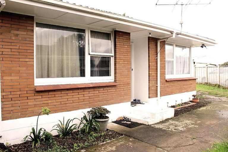 Photo of property in 16b Gray Avenue, Mangere East, Auckland, 2024