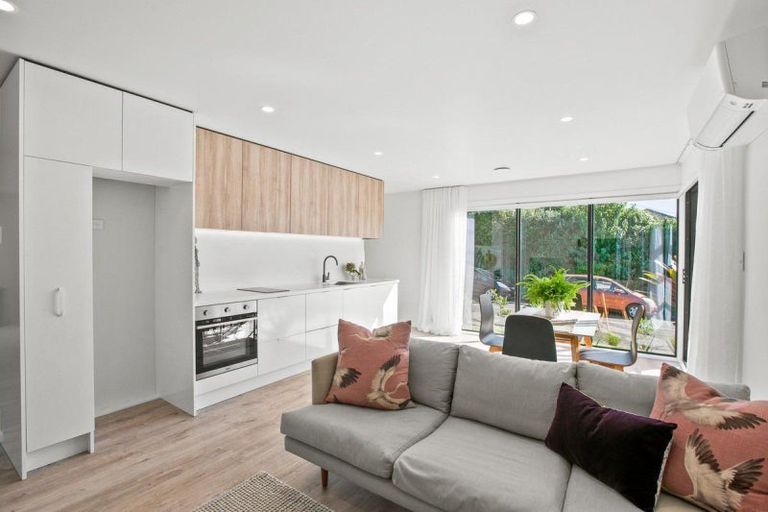 Photo of property in 48 Lorna Street, Lynmouth, New Plymouth, 4310