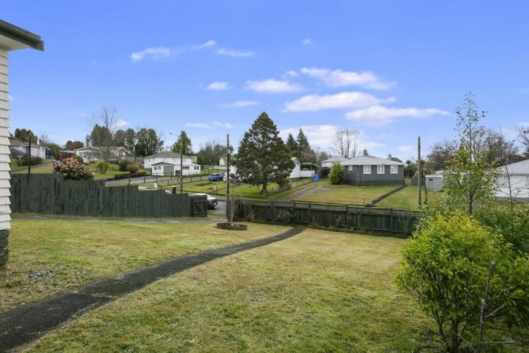 Photo of property in 13 Nevis Crescent, Tokoroa, 3420
