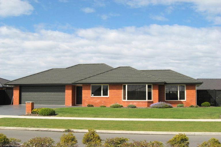 Photo of property in 12 Magnolia Boulevard, Kaiapoi, 7630