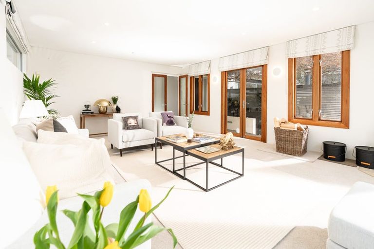 Photo of property in 51 Amesbury Drive, Churton Park, Wellington, 6037