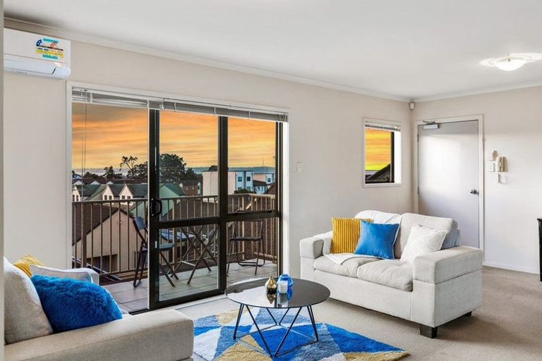 Photo of property in St Claire Village, 180/172 Mcleod Road, Te Atatu South, Auckland, 0610