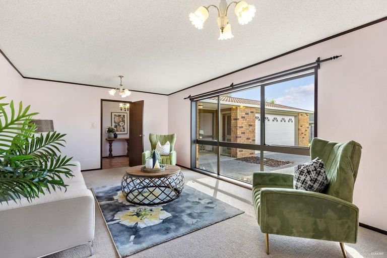 Photo of property in 7 Colleen Norma Place, Half Moon Bay, Auckland, 2012