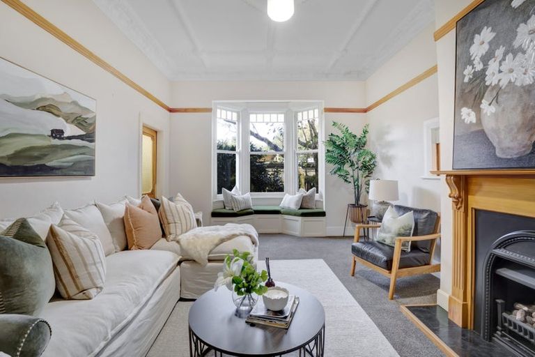 Photo of property in 28 Huatoki Street, Vogeltown, New Plymouth, 4310
