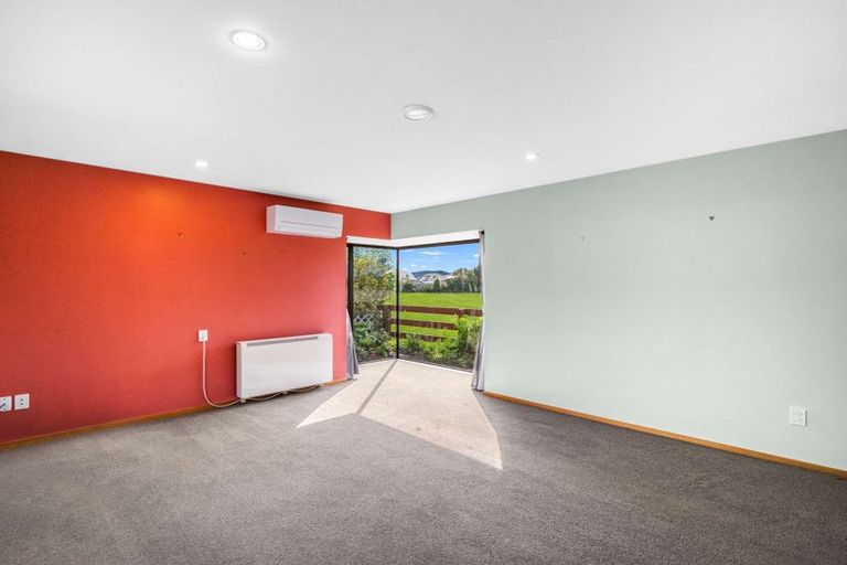 Photo of property in 21b Seadown Crescent, Amberley, 7410