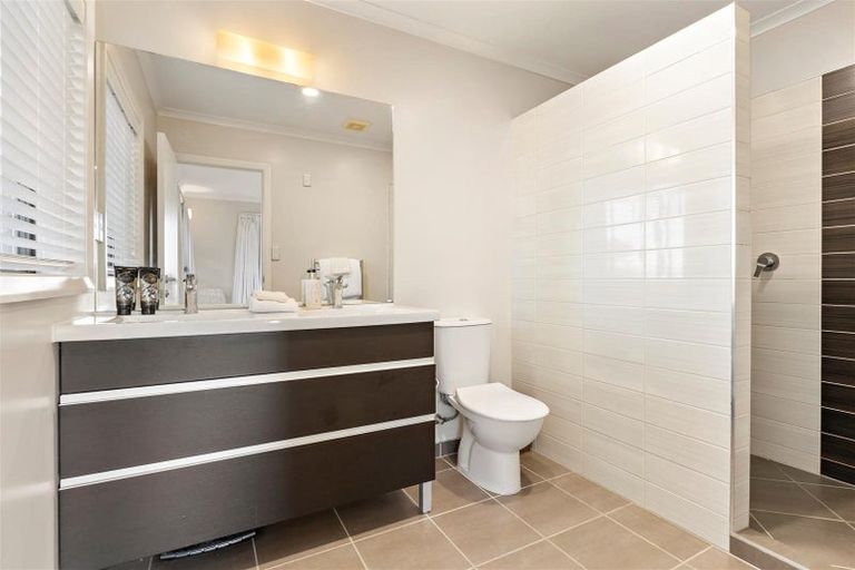 Photo of property in 135b Hutchinson Road, Helensville, 0875