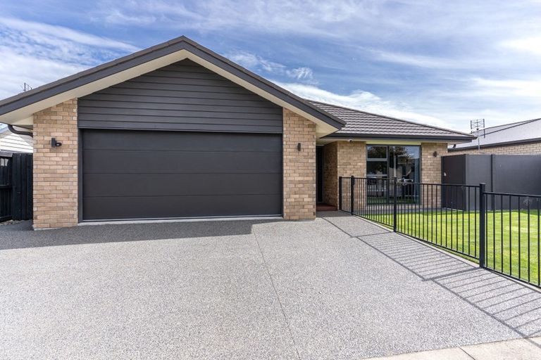 Photo of property in 8 Norrie Way, Kaiapoi, 7630