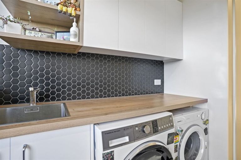 Photo of property in 21 Goldie Drive, Rangiora, 7400