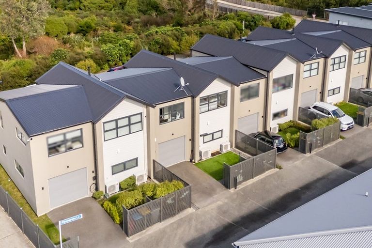 Photo of property in 48 Pateke Drive, Kenepuru, Porirua, 5022