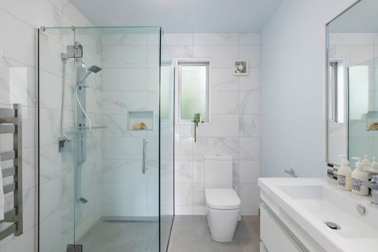 Photo of property in 64 Hewitts Road, Merivale, Christchurch, 8014