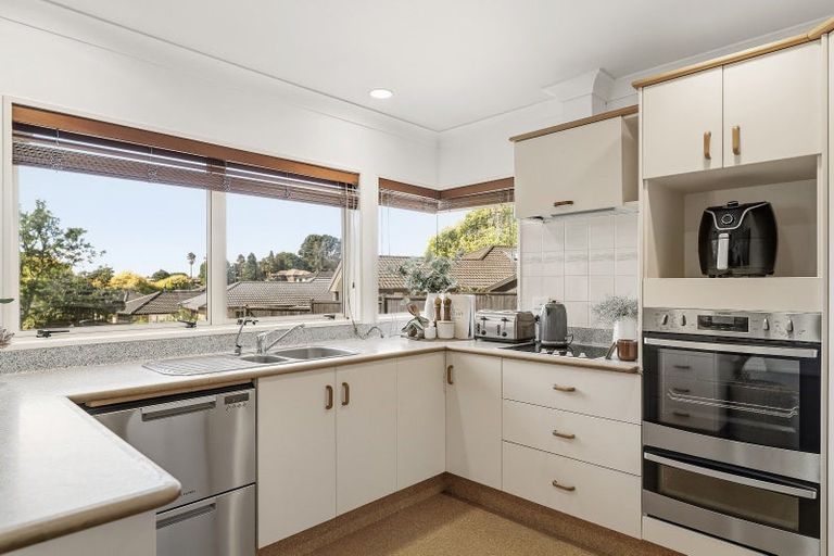 Photo of property in 15 Robinia Place, Ohauiti, Tauranga, 3112