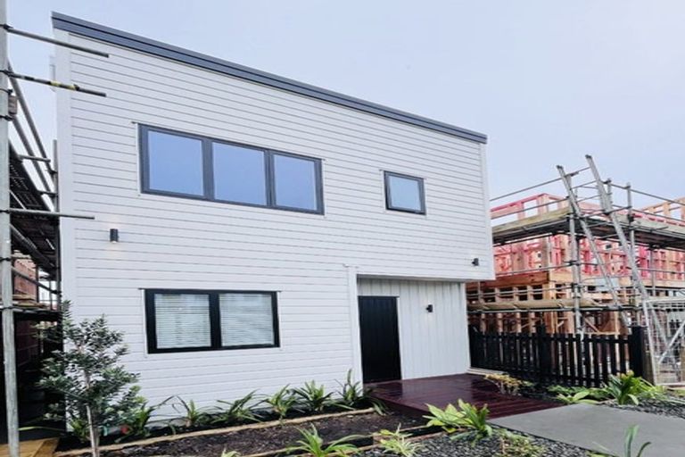 Photo of property in 8 Toetoe Street, Westgate, Auckland, 0814