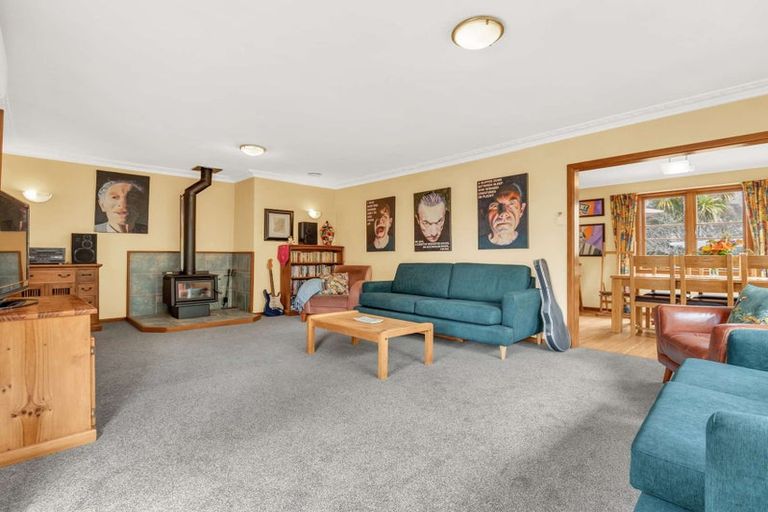 Photo of property in 2 Davidson Street, Glenholme, Rotorua, 3010