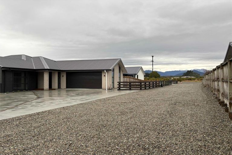 Photo of property in 1/11 Pine Tree Road, Kaniere, Hokitika, 7811