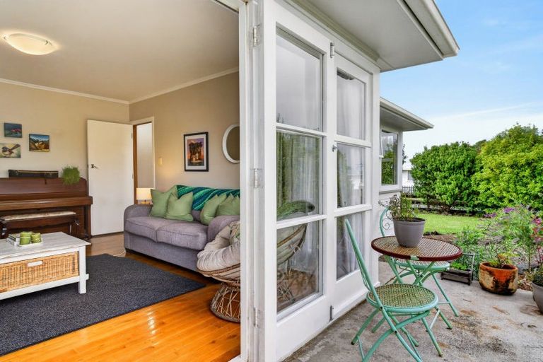 Photo of property in 11 Erin Street, Tikipunga, Whangarei, 0112