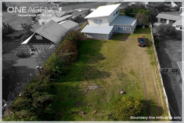Photo of property in 13 Signal Street, Foxton Beach, Foxton, 4815