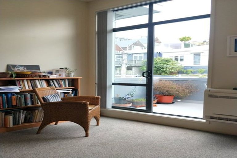 Photo of property in 7 Hanson Street, Mount Cook, Wellington, 6021