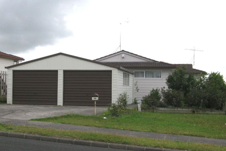 Photo of property in 12 Hassan Drive, Massey, Auckland, 0614