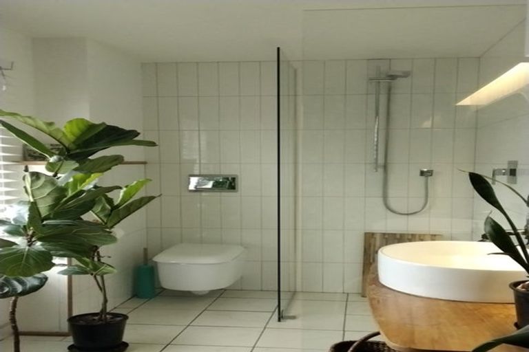 Photo of property in 61a Mortimer Terrace, Brooklyn, Wellington, 6021