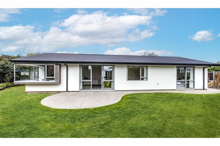 Photo of property in 38 Reginald Street, Burwood, Christchurch, 8083