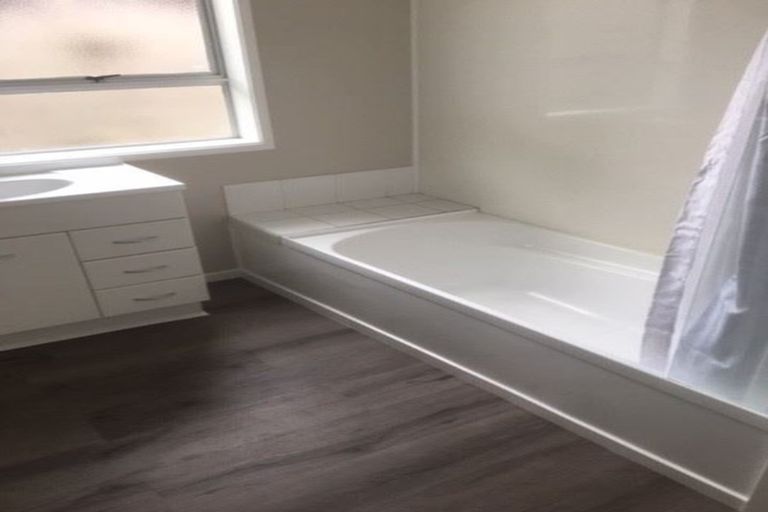 Photo of property in 99 Naylor Street, Hamilton East, Hamilton, 3216