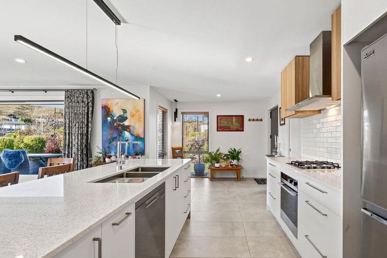 Photo of property in 23 Kereru Crescent, Wanaka, 9305