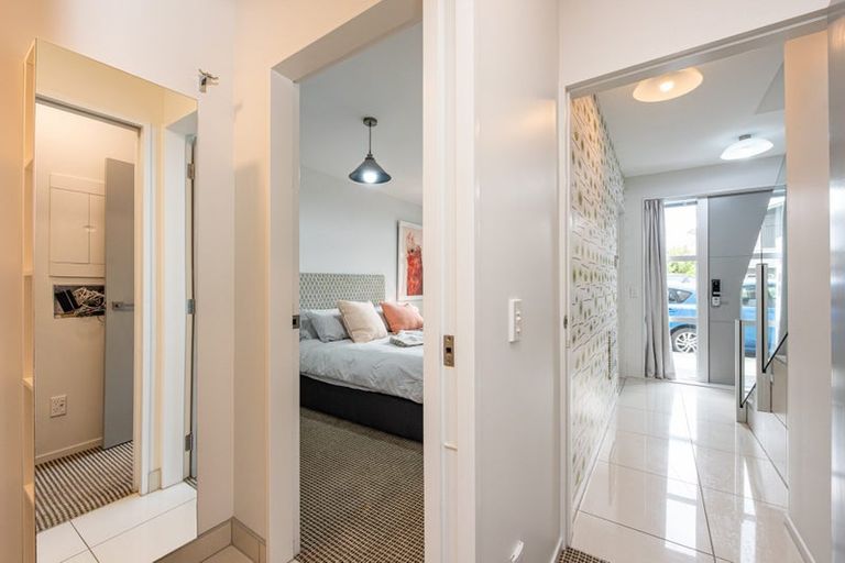 Photo of property in 3b Anderson Terrace, Mount Cook, Wellington, 6021