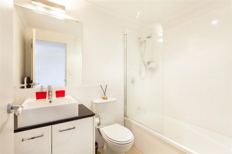 Photo of property in 202/332 Maunganui Road, Mount Maunganui, 3116