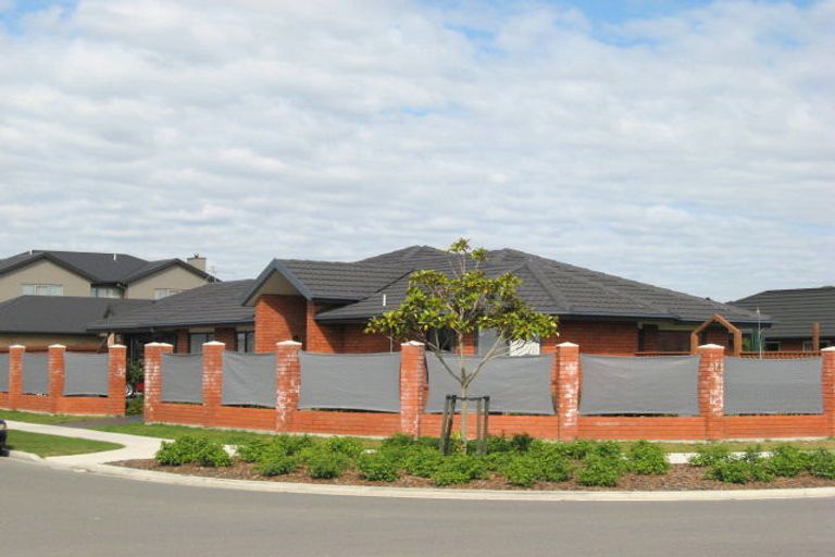 Photo of property in 14 Magnolia Boulevard, Kaiapoi, 7630