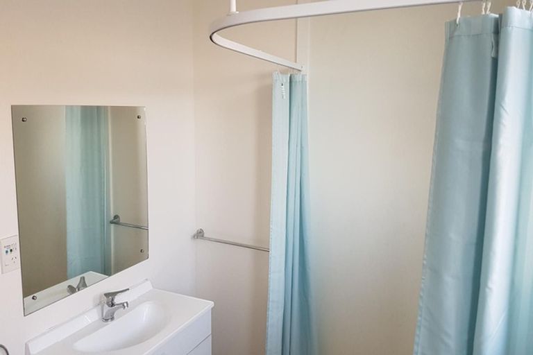 Photo of property in 24 Bibby Street, Waipawa, 4210