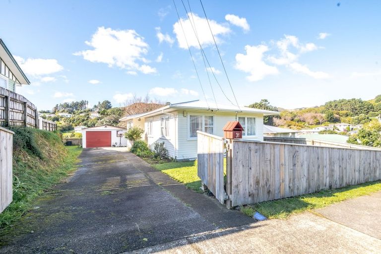 Photo of property in 31 Swansea Street, Cannons Creek, Porirua, 5024
