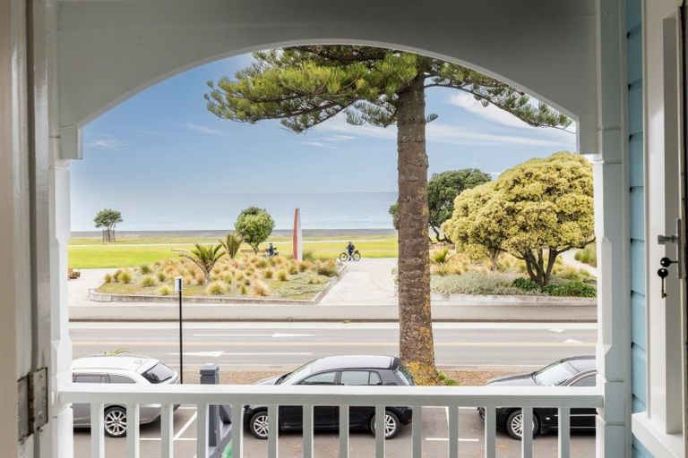 Photo of property in 201 Marine Parade, Napier South, Napier, 4110